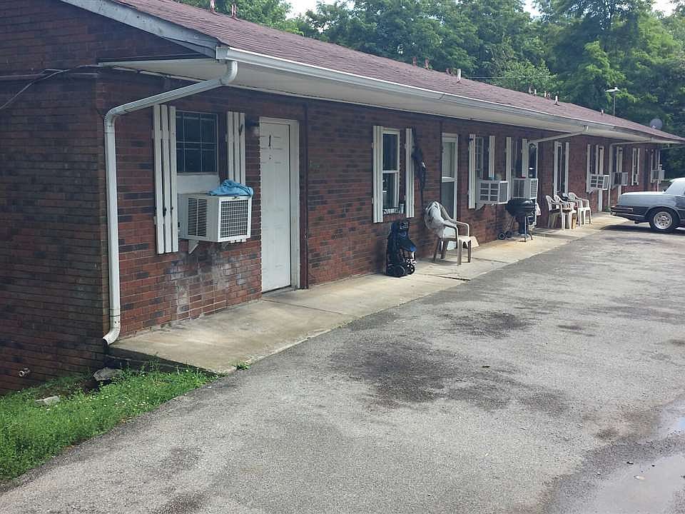 1st image of 1480 Laura Dr