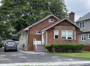 69 Forest Pl, Rochelle Park, NJ 07662