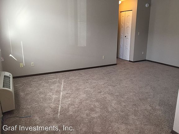 2nd image of 612 S Division St APT 20