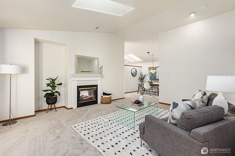 5th image of 14118 Beverly Park Road #B