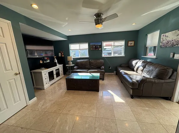 146 Parkway Trailer Ct, Pomona, NY 10970