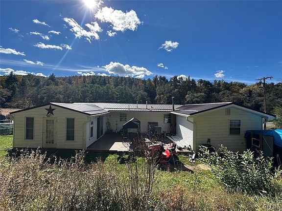 3rd image of 4038 County Road 10
