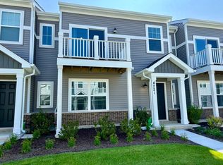 4221 Chelsea Manor Cir, Aurora, IL 60504