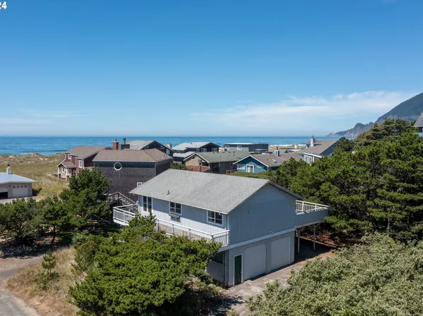8790 Puffin Ln, Manzanita, OR 97130
