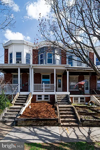 4119 Falls Rd Photo 1