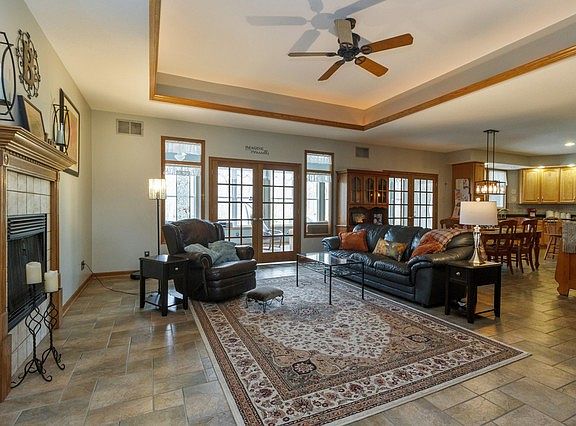 5th image of 16 Birchwood Ln
