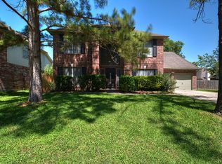 10810 Ryan Oaks Dr, Houston, TX 77065