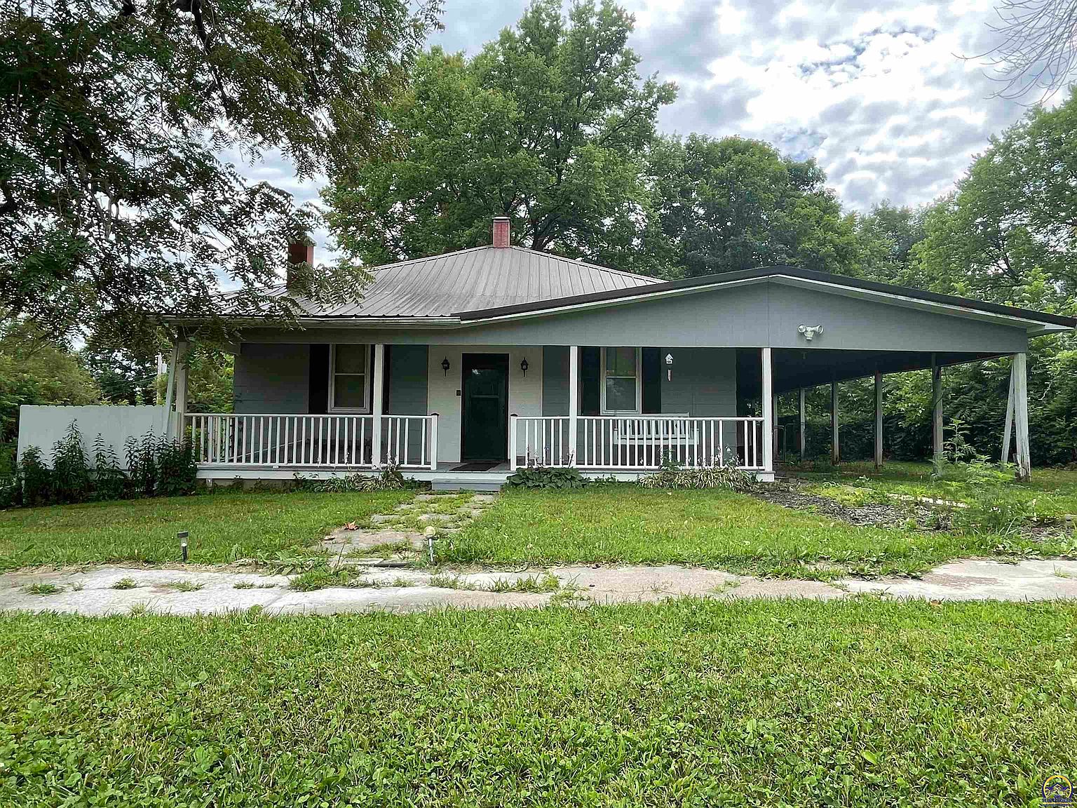 105 E 3rd St, Muscotah, KS 66058 Zillow