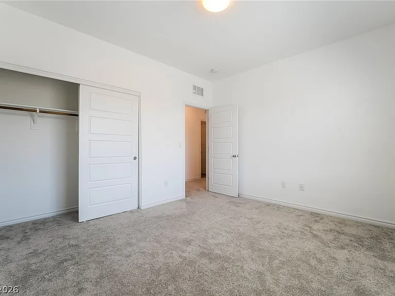 3952 Henny Ave — Photo 27