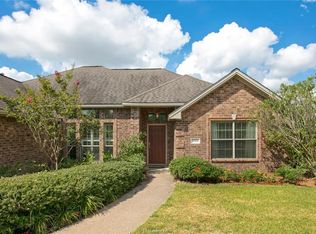 4004 Reatta Ln, College Station, TX 77845