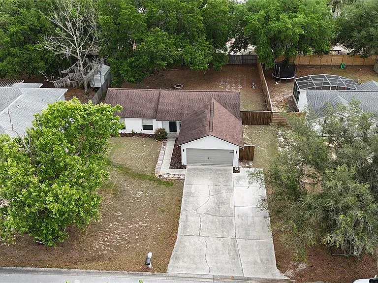 10748 Siena Dr — Photo 44