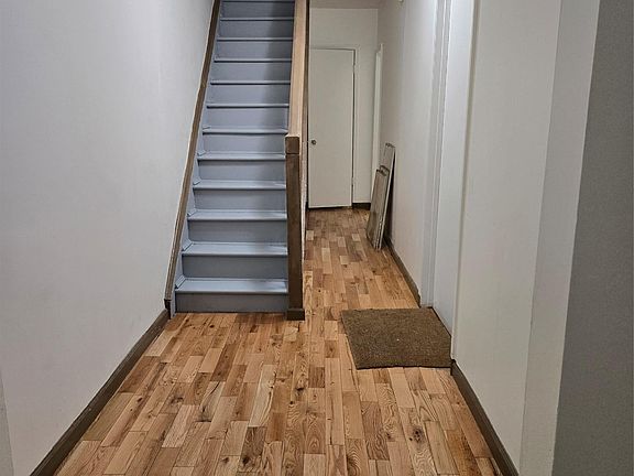 5th image of 13817 102nd Avenue