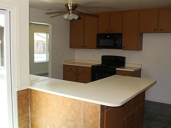 3rd image of 8428 Weddell Ct