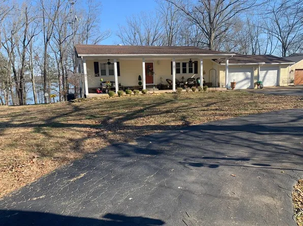 541 Holiday Acres Dr, Springville, TN 38256