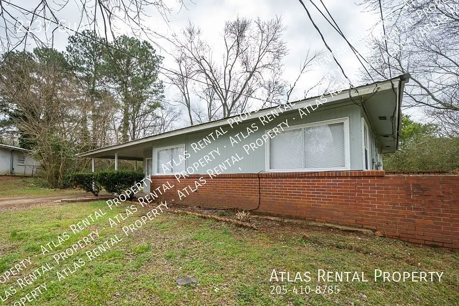 3 bed, 1.0 bath, $1,175 — Photo 3