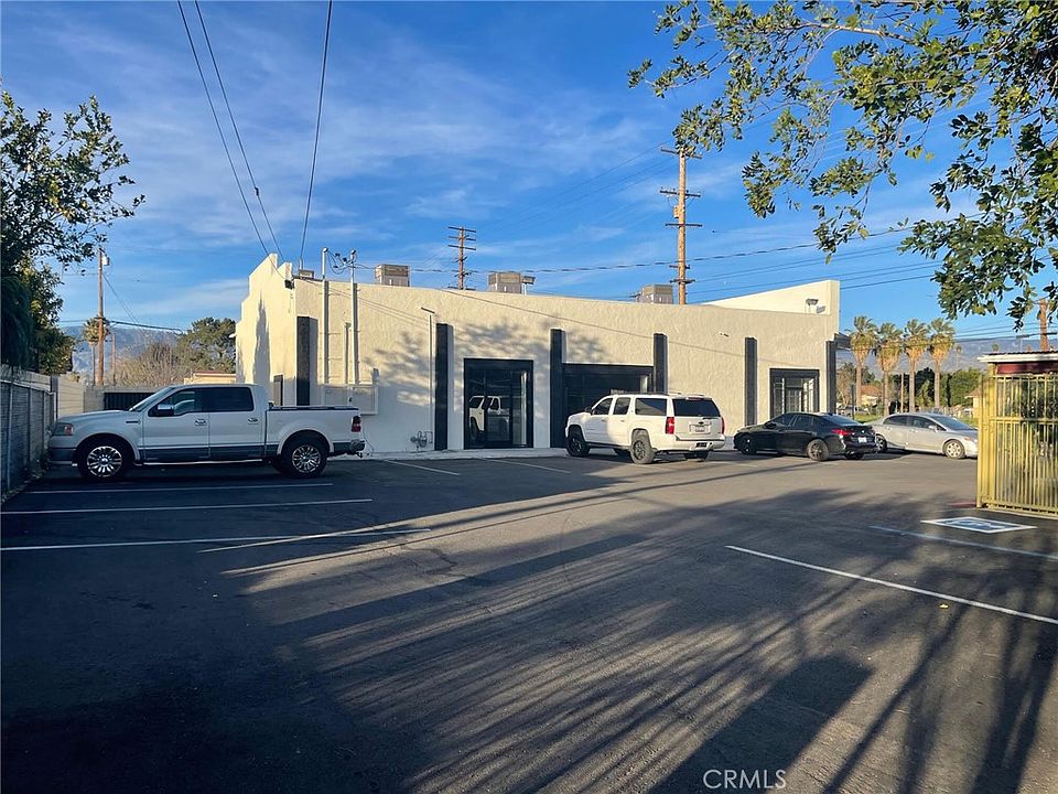 1st image of 390 S Mount Vernon Ave