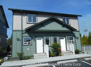 2111 37th St, Anacortes, WA 98221