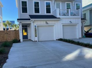 1310 Snapper Ln, Carolina Beach, NC 28428