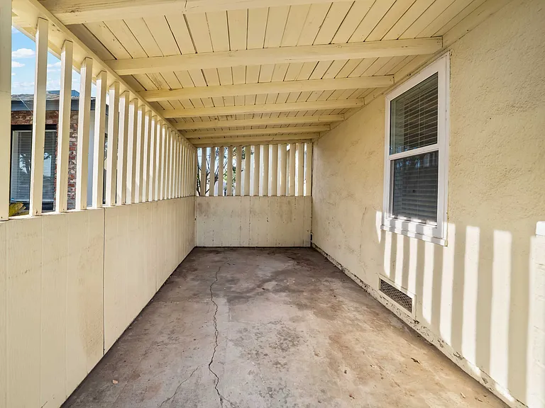 330 W Pinedale Ave — Photo 40