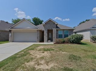 108 Yardley Ct, Lafayette, LA 70507