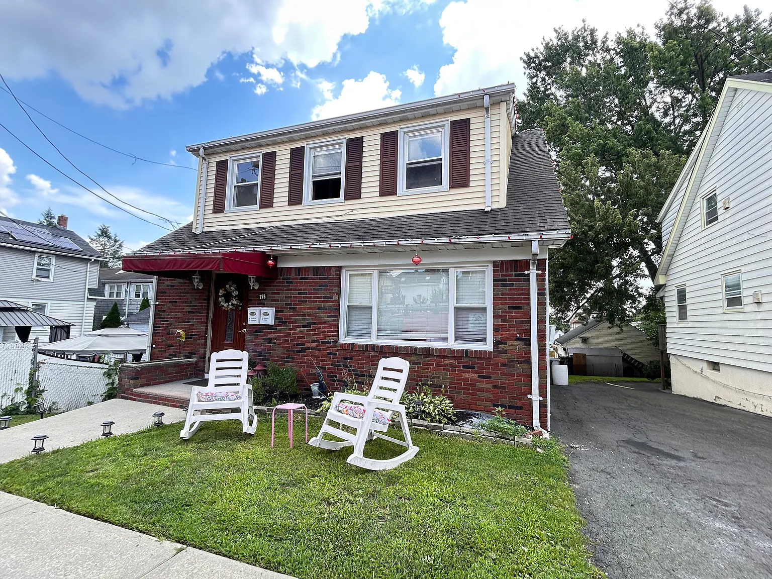 2 bed, 1000 sqft, $2,400 — Photo 1