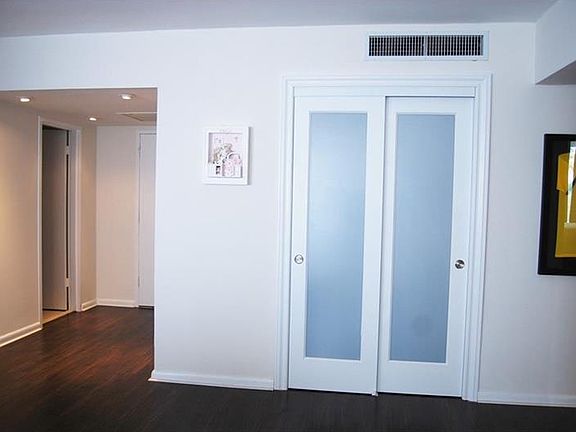 4th image of 900 Bay Dr APT 305