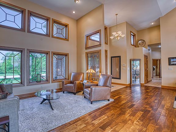 5th image of 5328 Ellington Ct
