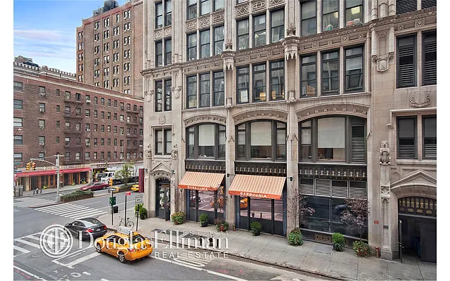 Rented by Douglas Elliman | media 19