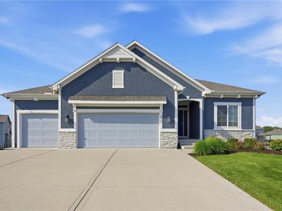 4420 SW Tanzanite Cir, Lees Summit, MO, 64082