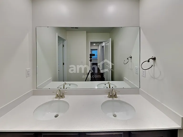 15712 Thomas Rd — Photo 24