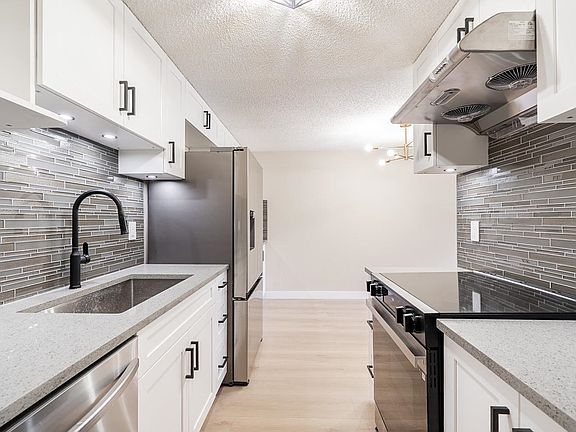 4th image of 7293 Moffatt Rd #254