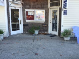 302 Elm St, South Dartmouth, MA 02748
