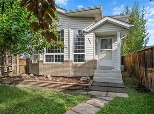 111 S Martinvalley Pl NE, Calgary, AB T3J4A2