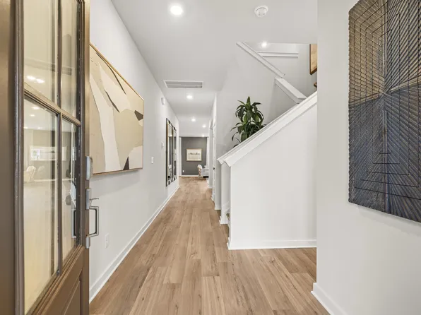 1206 Leavell Ln, Murfreesboro, TN 37130