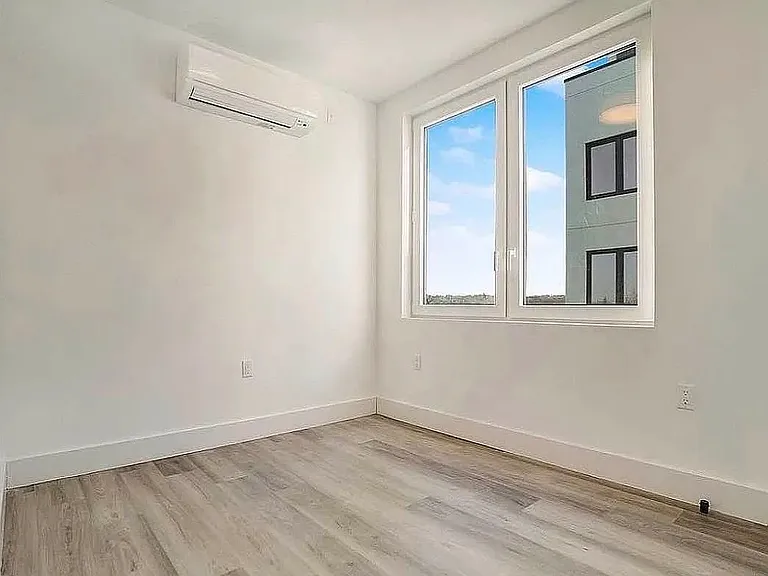 1634 Church Ave #205G — Photo 4