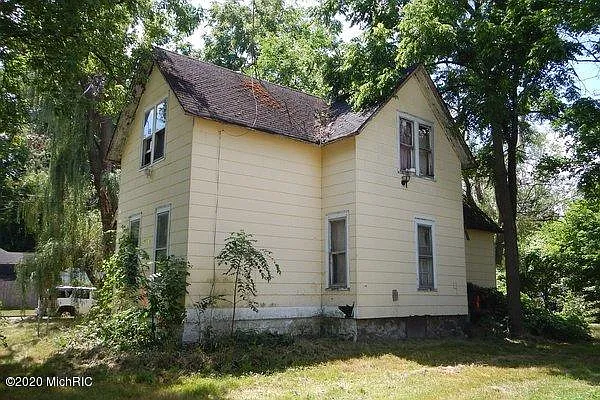 1001 Trimble Ave photo 1