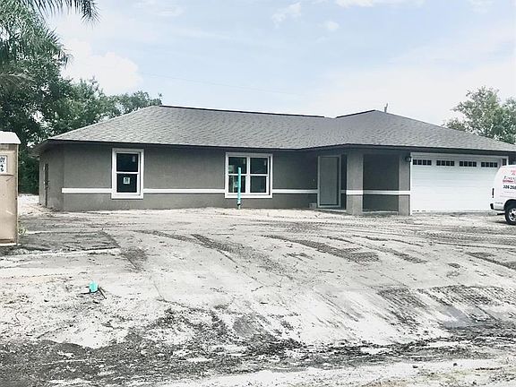 4th image of 3410 Woodland Dr