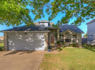 1805 Rustlers Rd, Round Rock, TX 78681