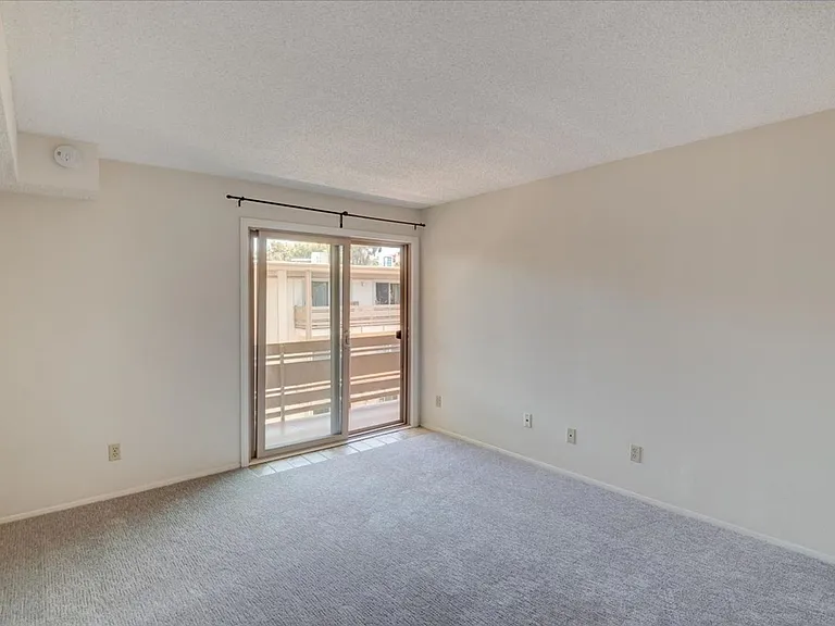 4012 Valeta St #302 — Photo 15