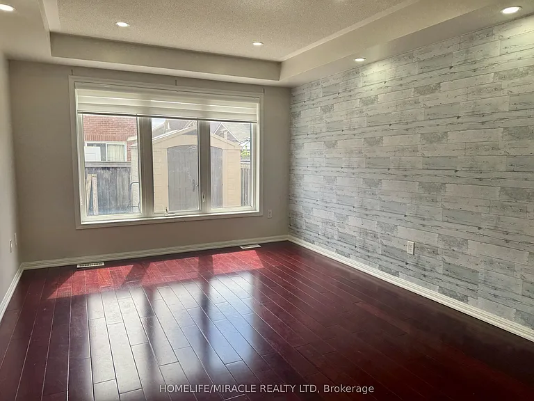 29 Lathbury St — Photo 25