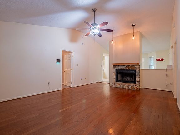 5th image of 3761 Heatherwoods Dr