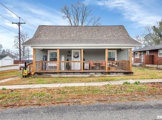 500 S 18th St, Herrin, IL 62948