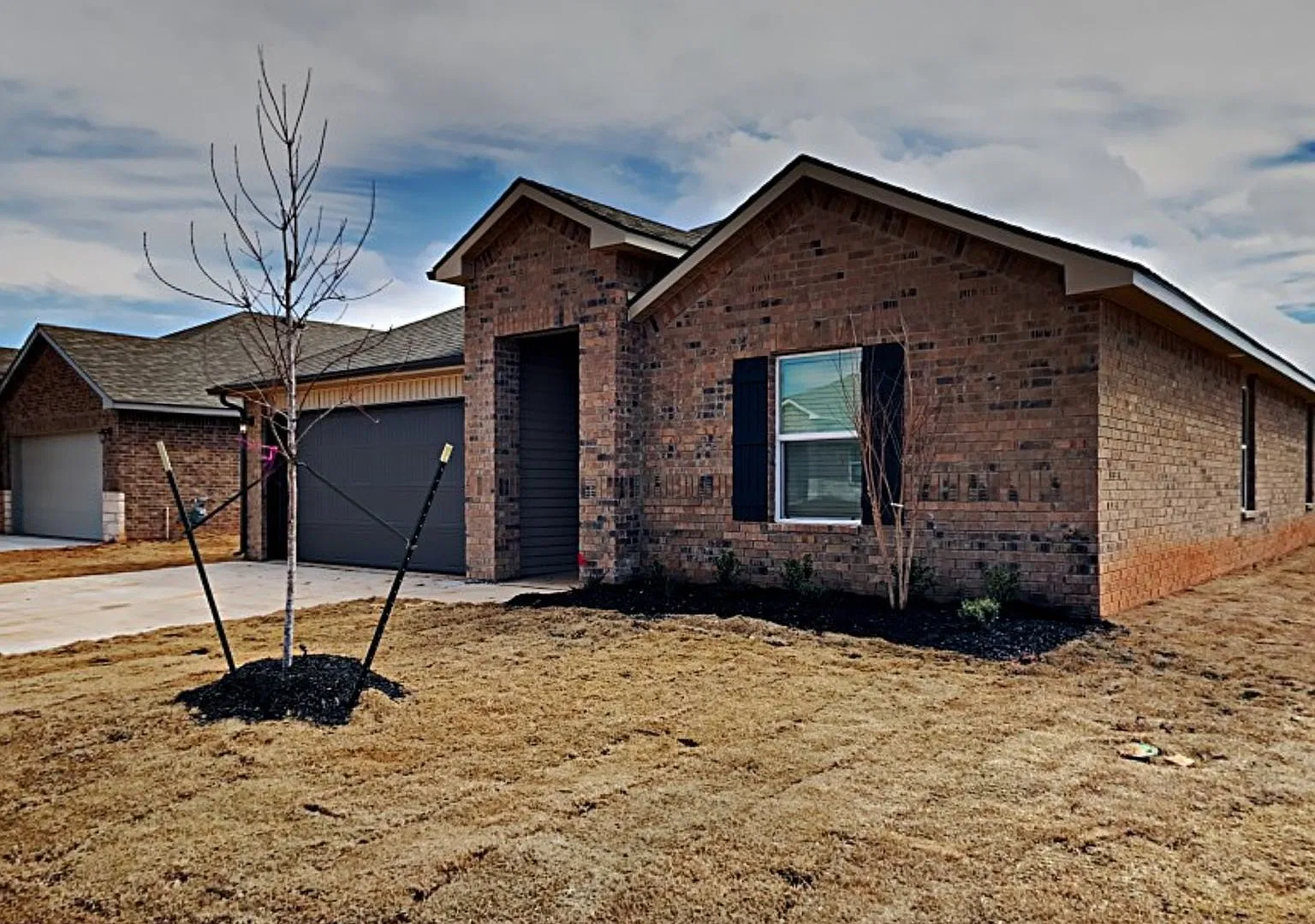 Beautiful 4 Bedroom 2 Bathroom Home in Piedmont Schools on a Corner Lot — Photo 2