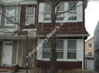 7006 68th St, Glendale, NY 11385