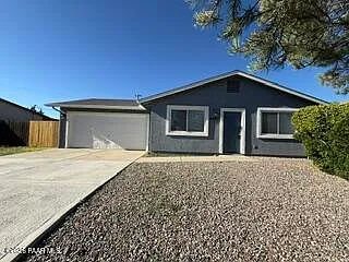 3 bed, 2.0 bath, 1248 sqft, $2,044 — Photo 1