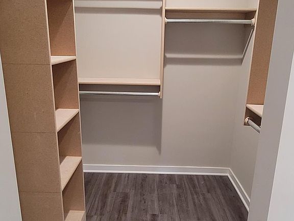 extra large master bedrom closet