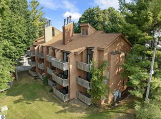 4633 N Cross Over Dr #518, Bellaire, MI 49615