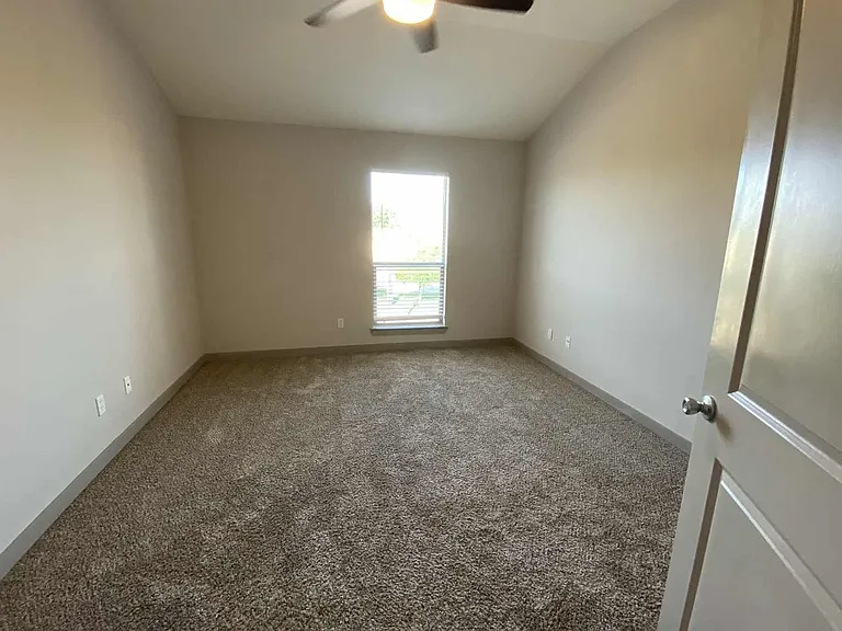 3601 Valley Vista Dr — Photo 18