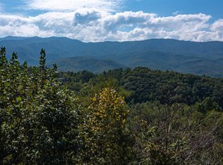 920 Old Field Ridge Way, Gatlinburg, TN 37738