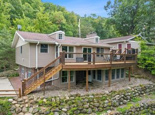 N3519 Tipperary Rd, Poynette, WI 53955